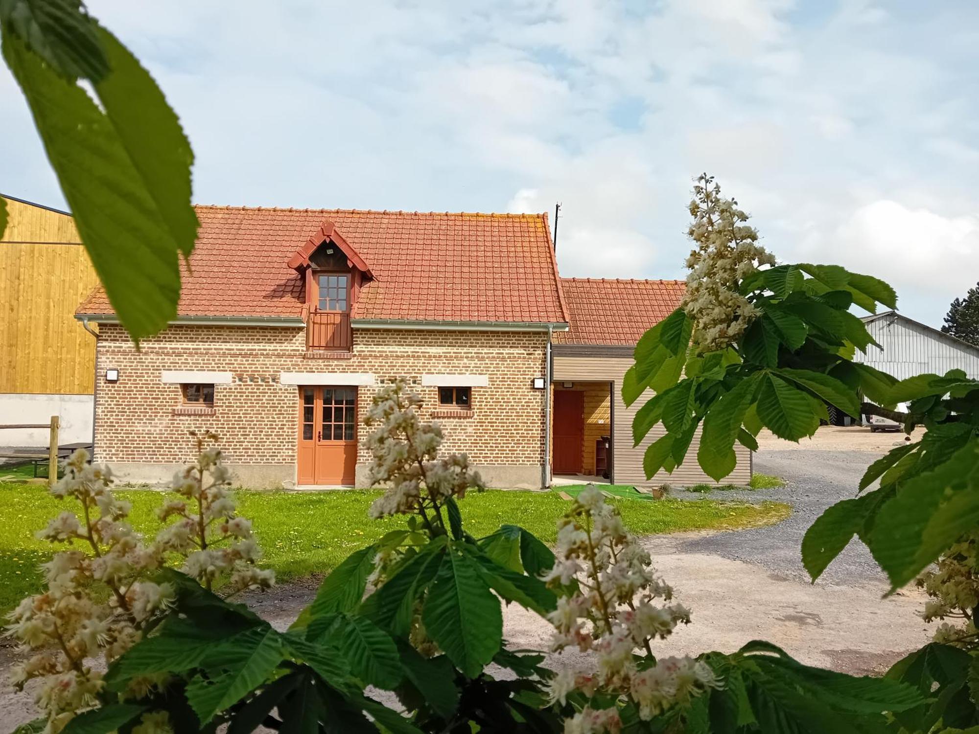 Gite Ferme Du Marronnier Derchigny Buitenkant foto